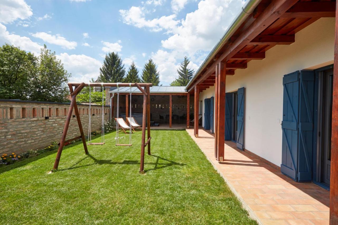 Veranda Villany Ngoại thất bức ảnh